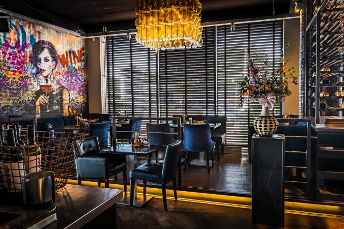bar en podium